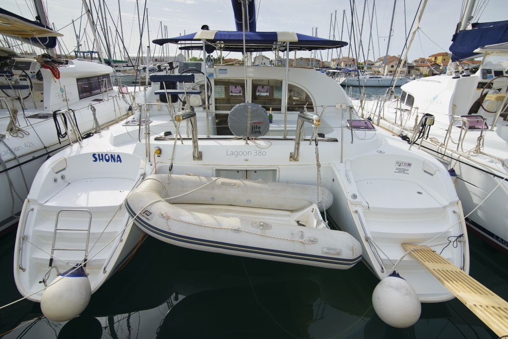 Yacht LAGOON - 380 "Shona"