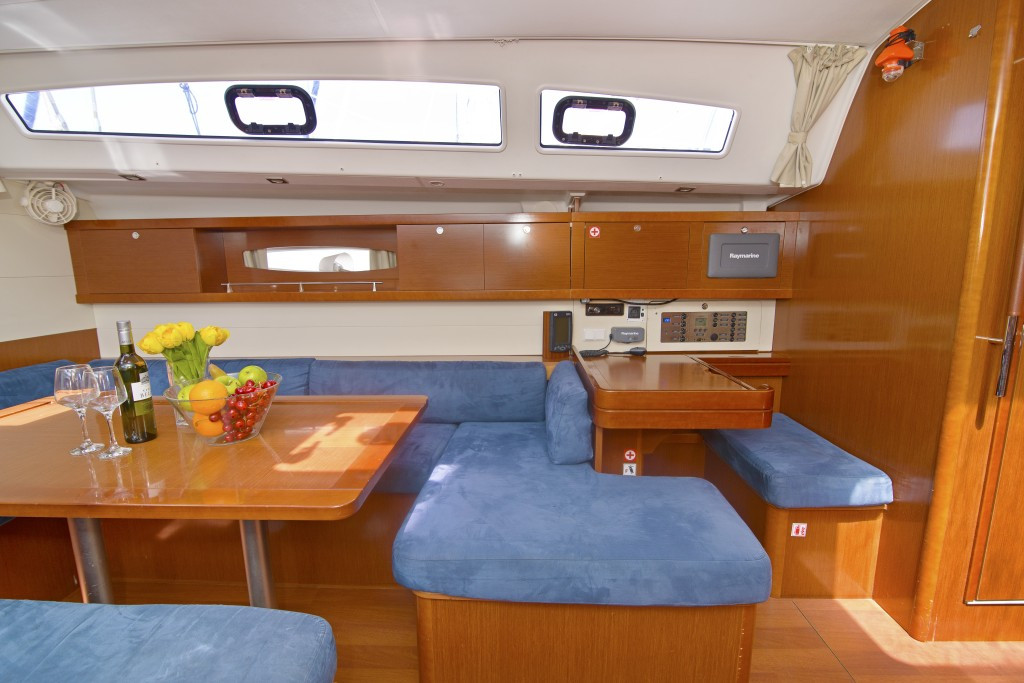 Yacht BENETEAU - Oceanis 50 family "Evita"