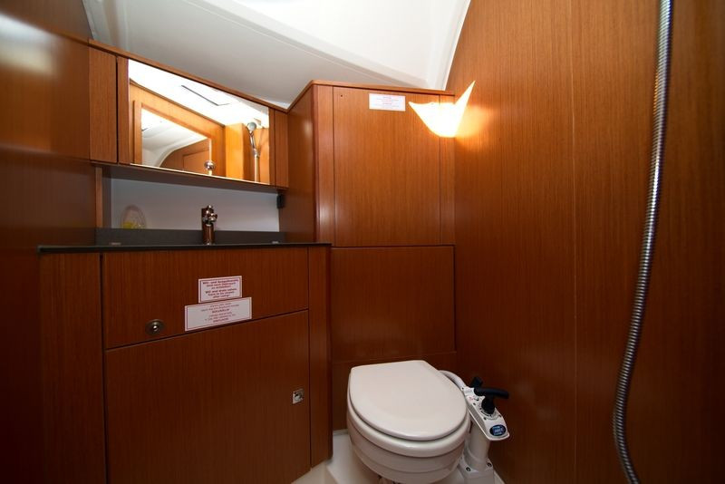 Yacht BAVARIA - Cruiser 41 "MH 58"