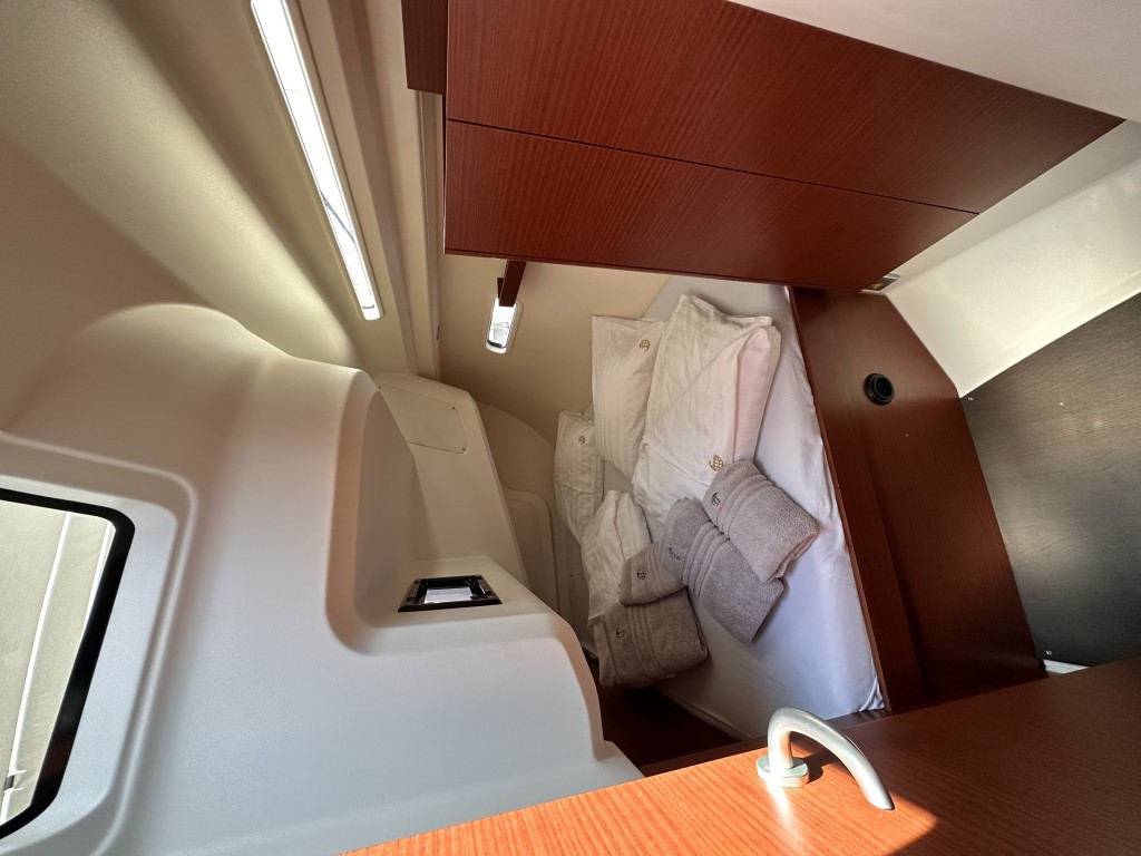 Yacht HANSE - 388 "Calypso"