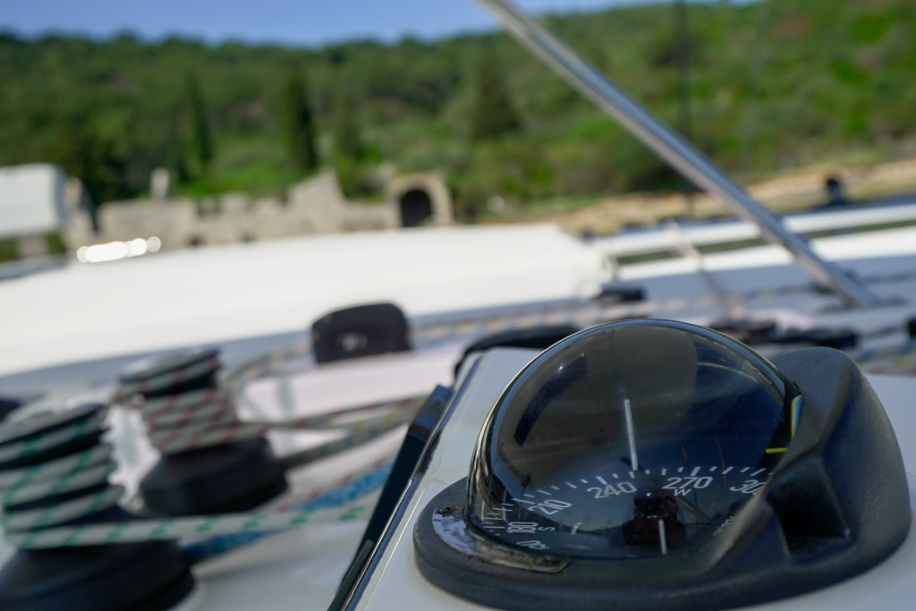 Yacht ROBERTSON AND CAINE - Leopard 45 "Manaphy"