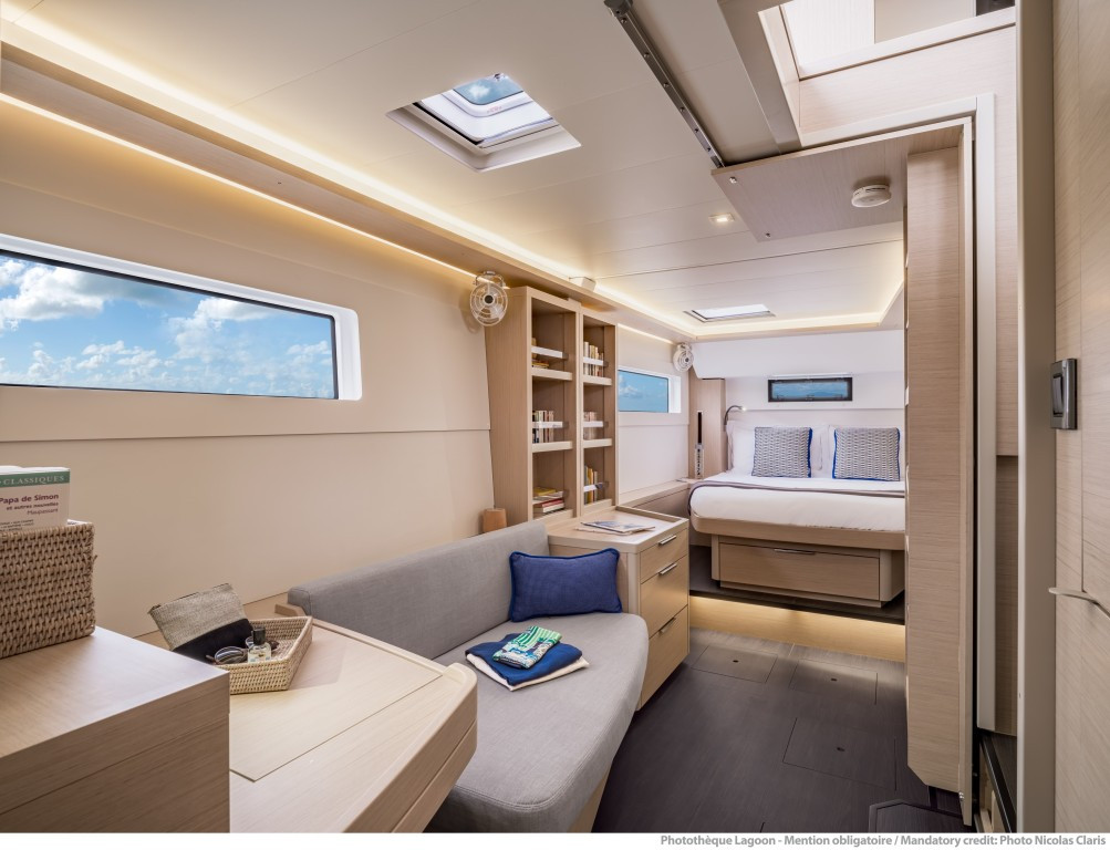 Yacht LAGOON - 46 "Back to the Future"