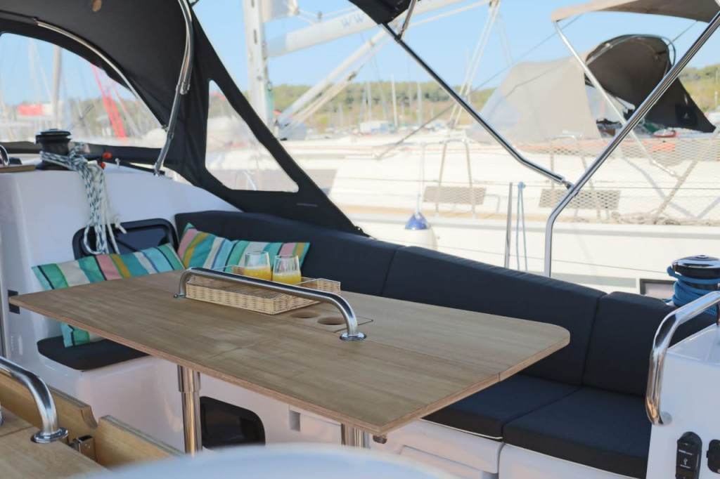 Yacht ELAN - Impression 45.1 "Oxygen"