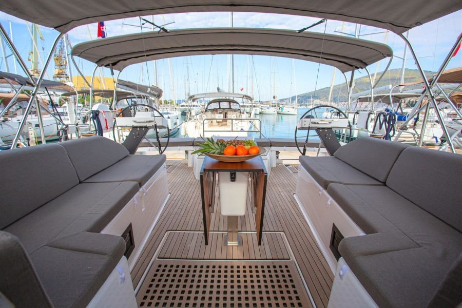 Yacht DUFOUR - 530 "Anna III"