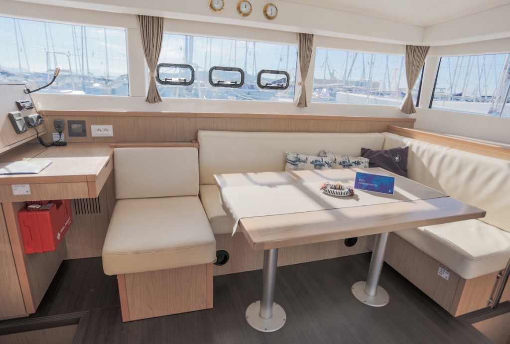 Yacht LAGOON - 39 "Cava"