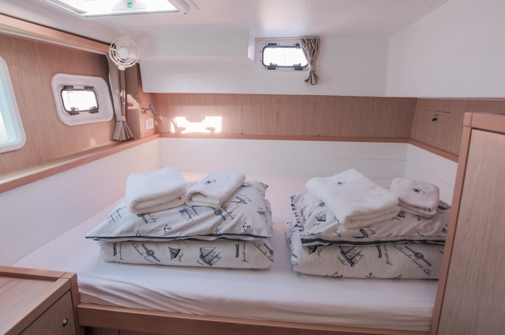 Yacht LAGOON - 39 "Cava"