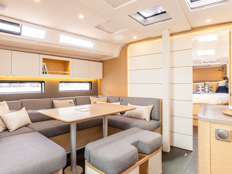 Yacht DUFOUR - 41 "Moma"