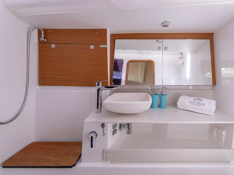 Yacht DUFOUR - 430 Grand Large "Magdalena"