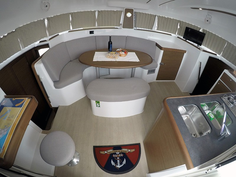 Yacht LAGOON - 380 "Maya"