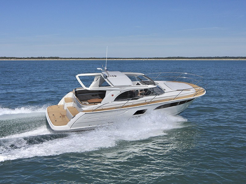 Yacht MAREX - Marex 360 Cabriolet Cruiser "7 Happy Days"