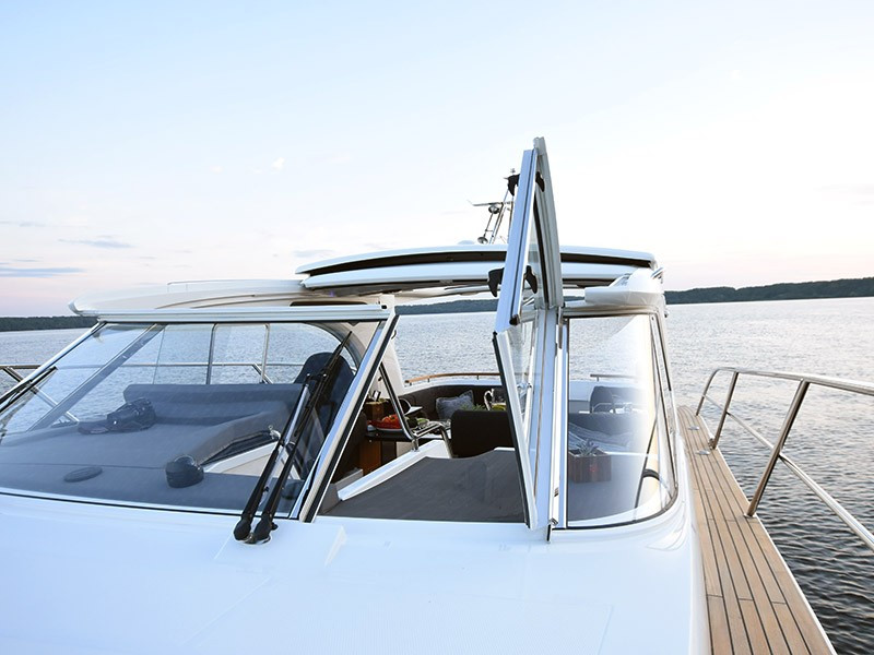 Yacht MAREX - Marex 360 Cabriolet Cruiser "7 Happy Days"