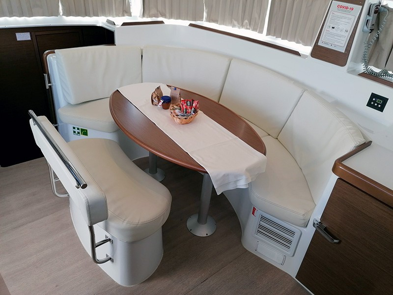 Yacht LAGOON - 380 "Grey Pearl"