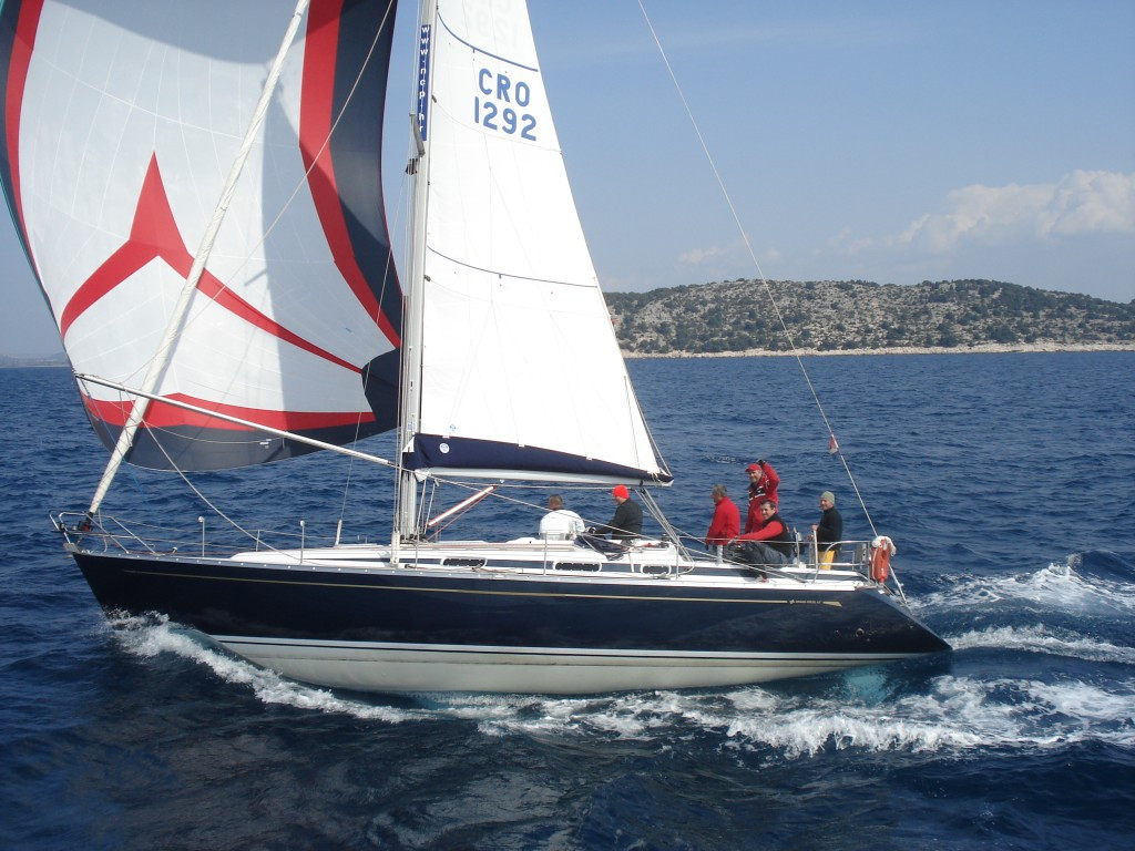 Yacht GRAND SOLEIL - 43 "Skalice"