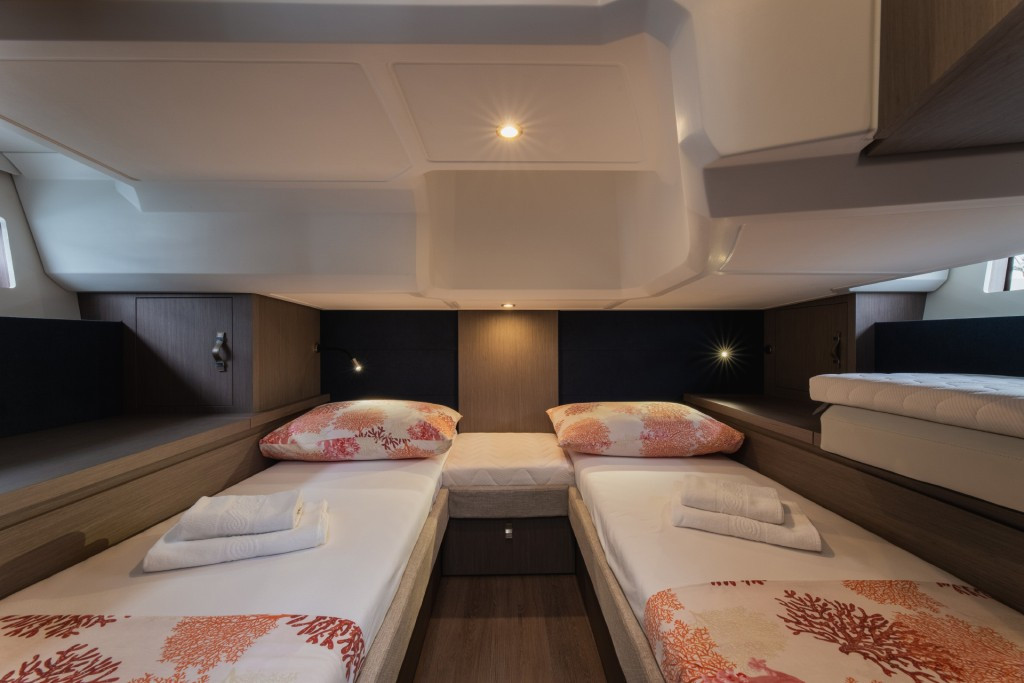 Yacht BENETEAU - Gran Turismo 41 "Miami Vice"