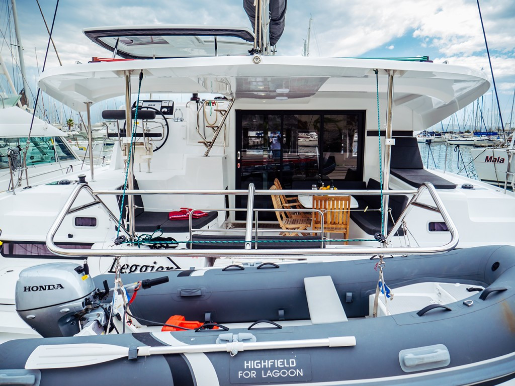 Yacht LAGOON - 42 "Leggiero"