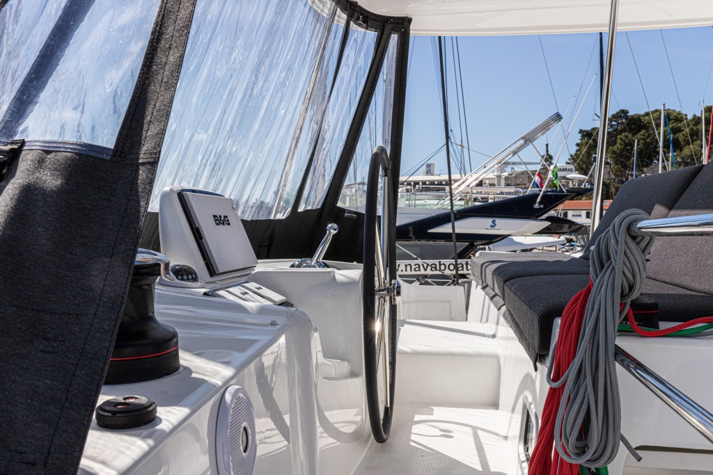 Yacht LAGOON - 46 "Hangover"