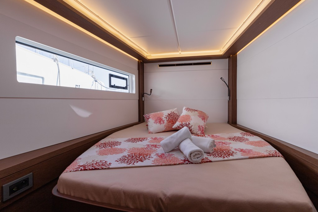 Yacht LAGOON - 46 "Hangover"