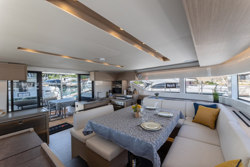 Yacht LAGOON - 51 "Negroni"