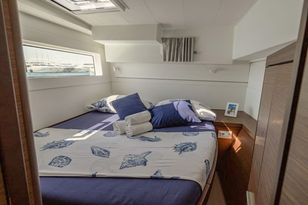 Yacht LAGOON - 40 "Sailor Moon"