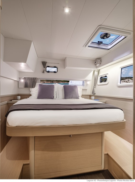 Yacht LAGOON - 42 "Aventus"
