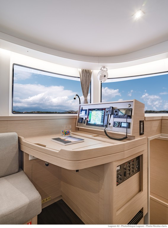 Yacht LAGOON - 42 "Aventus"