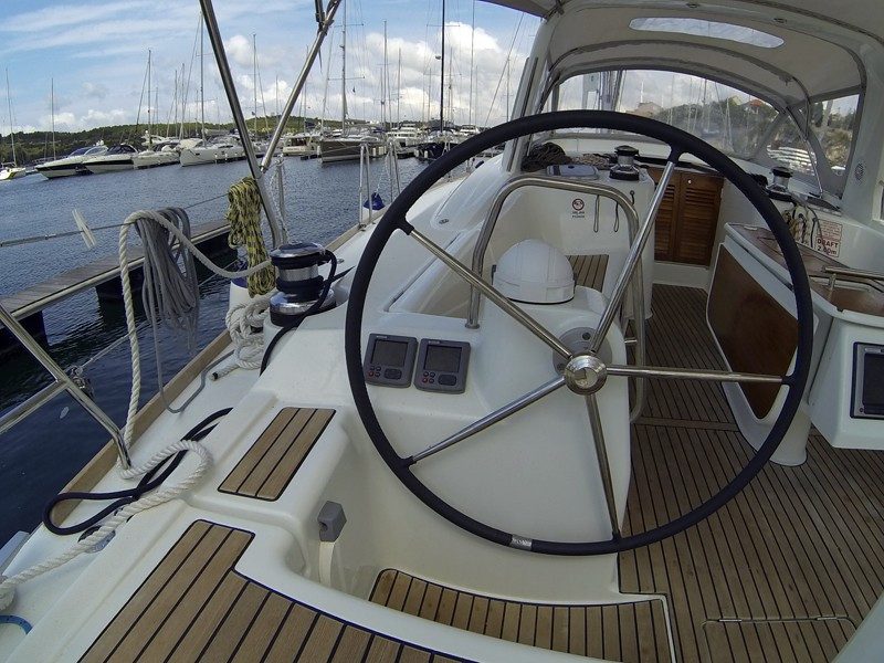 Yacht BENETEAU - Oceanis 50 family "Pika II"