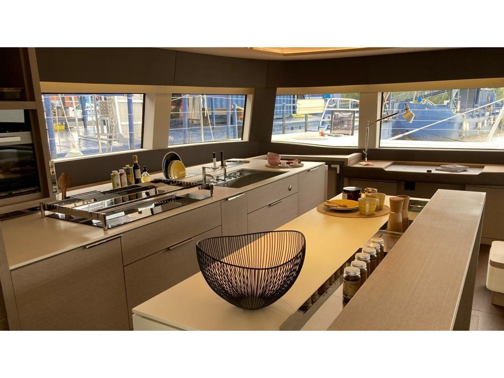 Yacht LAGOON - Sixty 5 "Amada Mia"