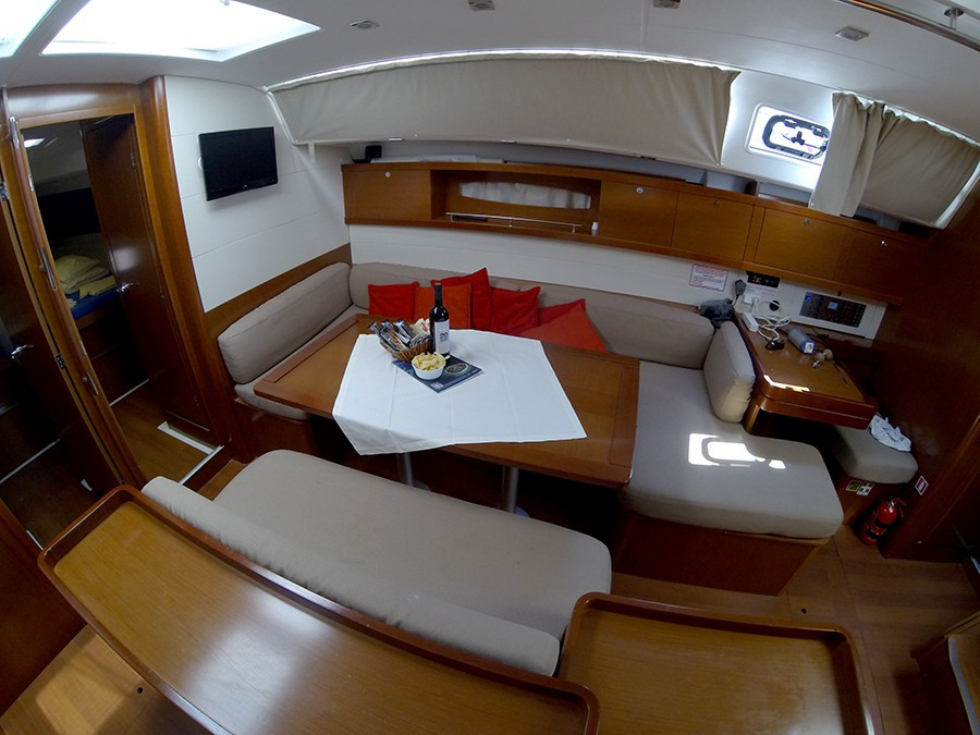 Yacht BENETEAU - Oceanis 50 family "Pika II"