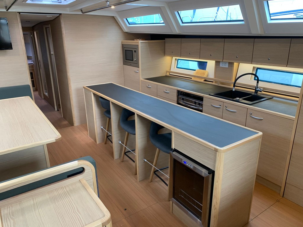 Yacht D & D Yachts - 54.2 "Ocean's Blue"