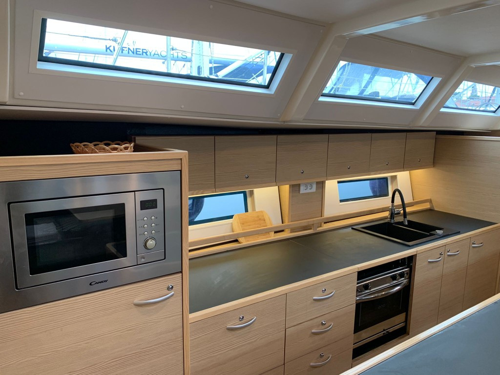 Yacht D & D Yachts - 54.2 "Ocean's Blue"