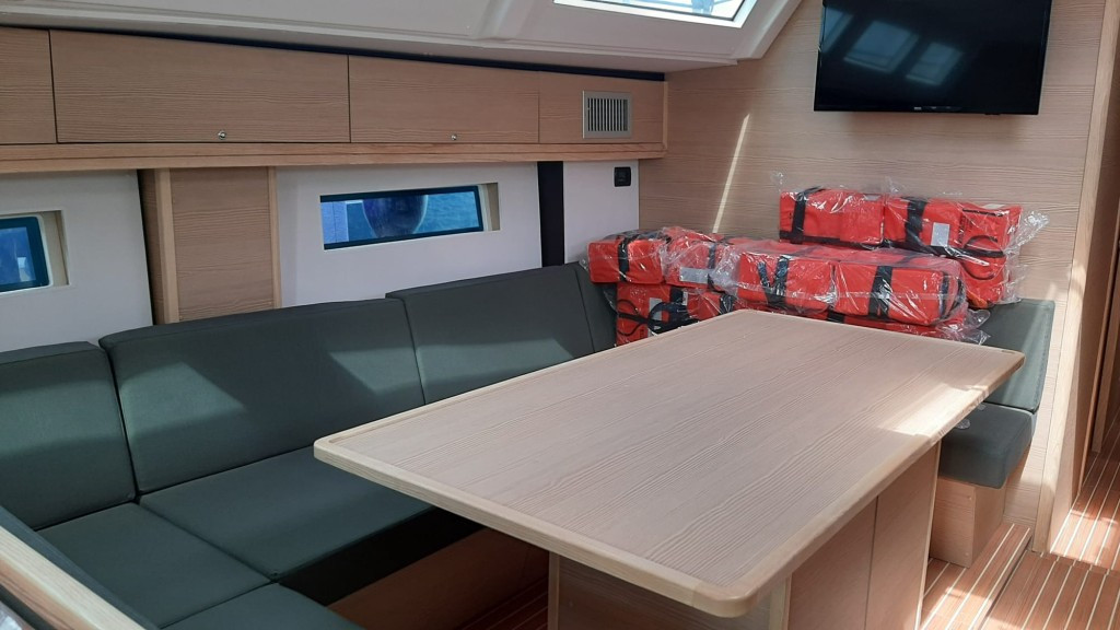 Yacht D & D Yachts - 54.2 "Chablis"