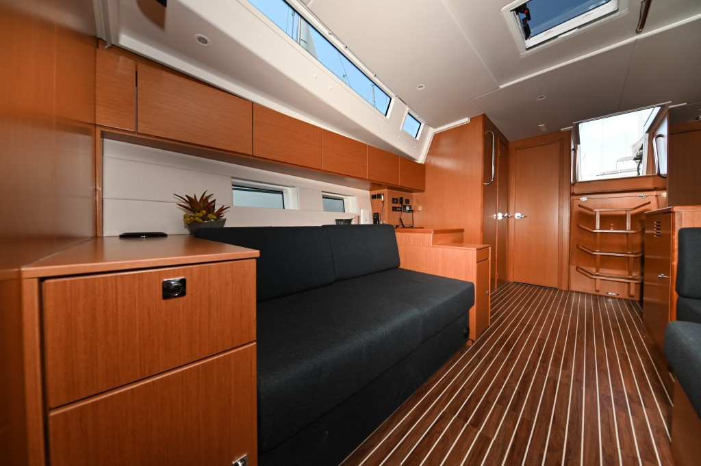 Yacht BAVARIA - C50 Style "Big Blue"