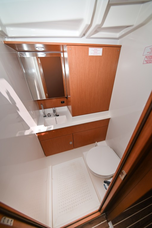 Yacht BAVARIA - C50 Style "Big Blue"