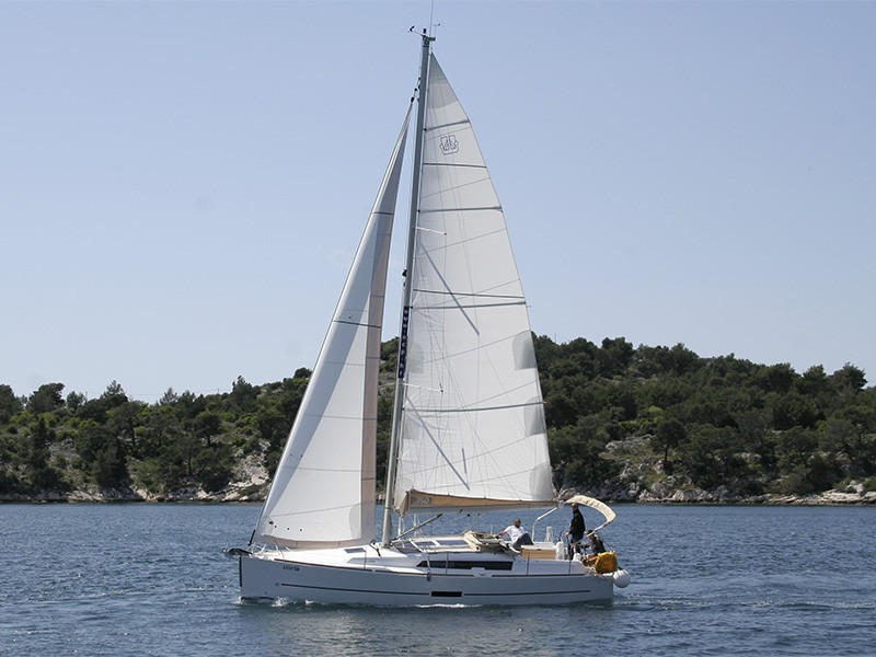 Yacht DUFOUR - 350 Grand Large "Luka"
