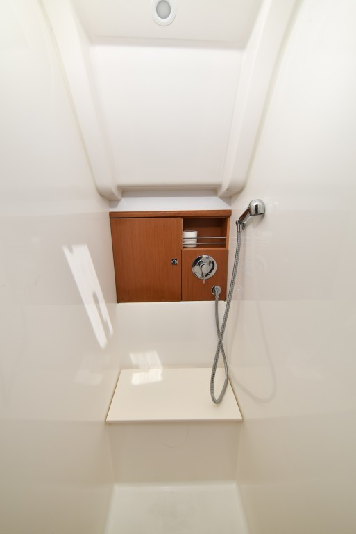 Yacht BAVARIA - Cruiser 51 "Yolo"