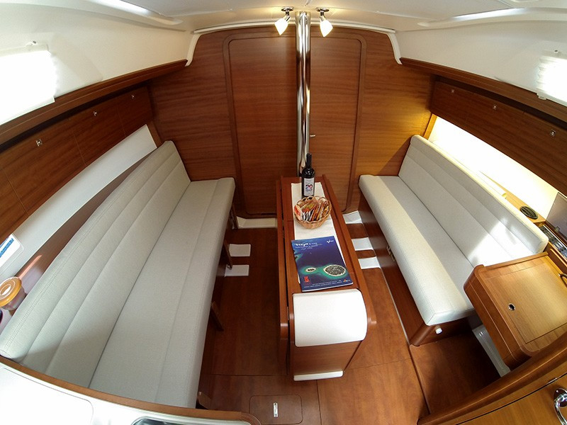 Yacht DUFOUR - 350 Grand Large "Luka"