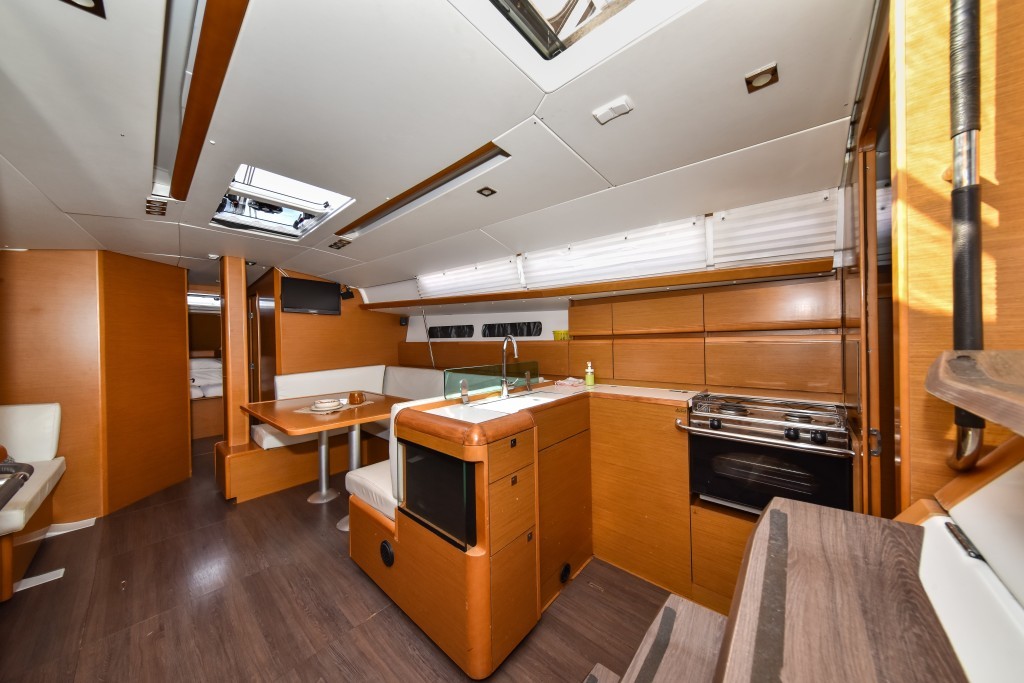 Yacht JEANNEAU - Sun Odyssey 449 "Pižulot"