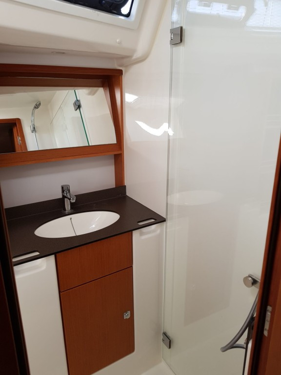 Yacht BAVARIA - Cruiser 51 "Kondor"