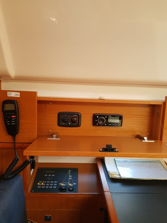 Yacht BAVARIA - Cruiser 51 "Kondor"