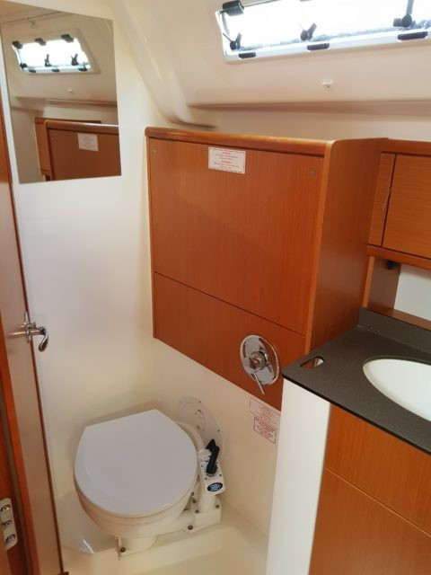 Yacht BAVARIA - Cruiser 51 "Ivolga"