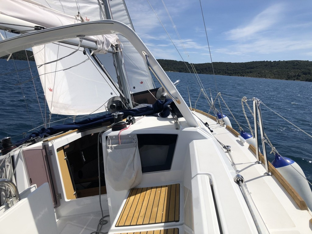 Yacht BENETEAU - Oceanis 35.1 "Kolibri"
