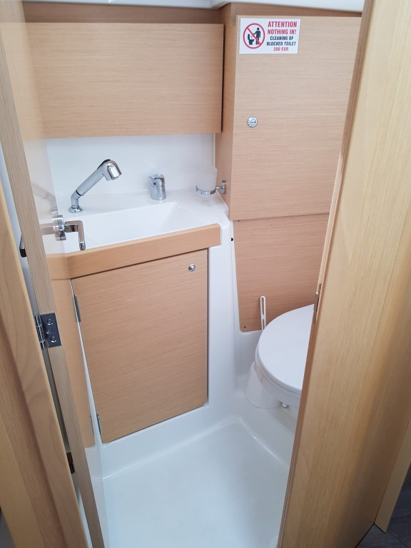 Yacht BENETEAU - Oceanis 35.1 "Kolibri"