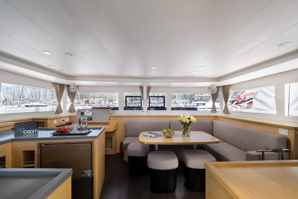 Yacht LAGOON - 450 F "Arctic Prince"