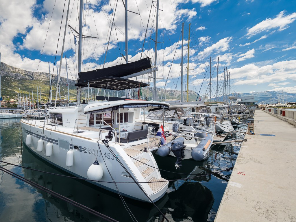 Yacht LAGOON - 450 F "Arctic Prince"