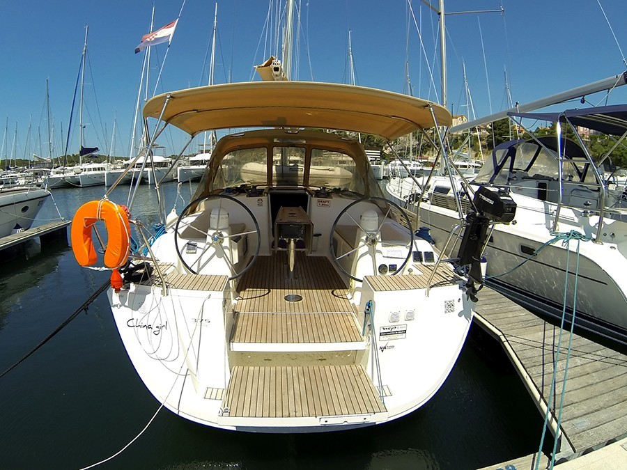 Yacht DUFOUR - 375 Grand Large "China Girl"