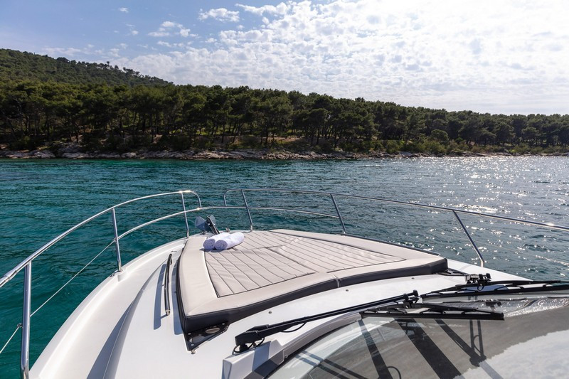 Yacht JEANNEAU - Leader 36 "Chromia"