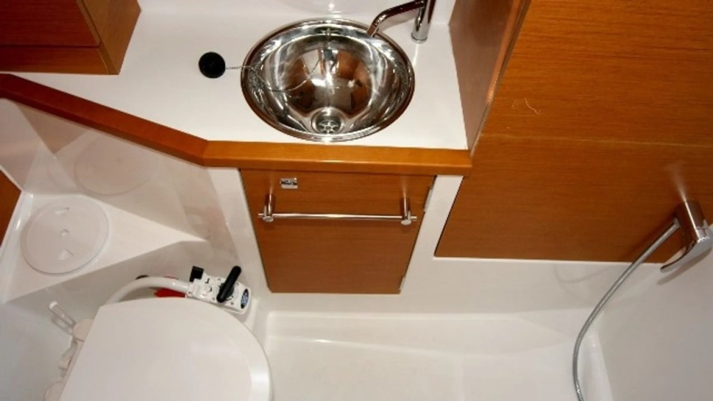 Yacht JEANNEAU - Sun Odyssey 389 "Ace Of Spades"