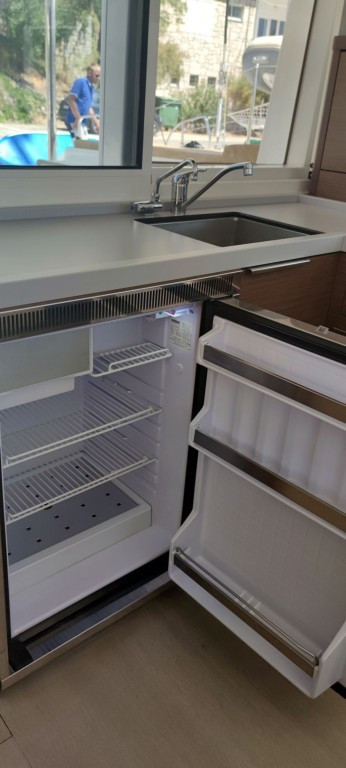 Yacht LAGOON - 40 "Solentia"