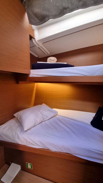 Yacht JEANNEAU - Sun Odyssey 490 "Izzy"