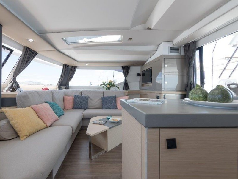 Yacht FOUNTAINE PAJOT - Saona 47 "Hermes"